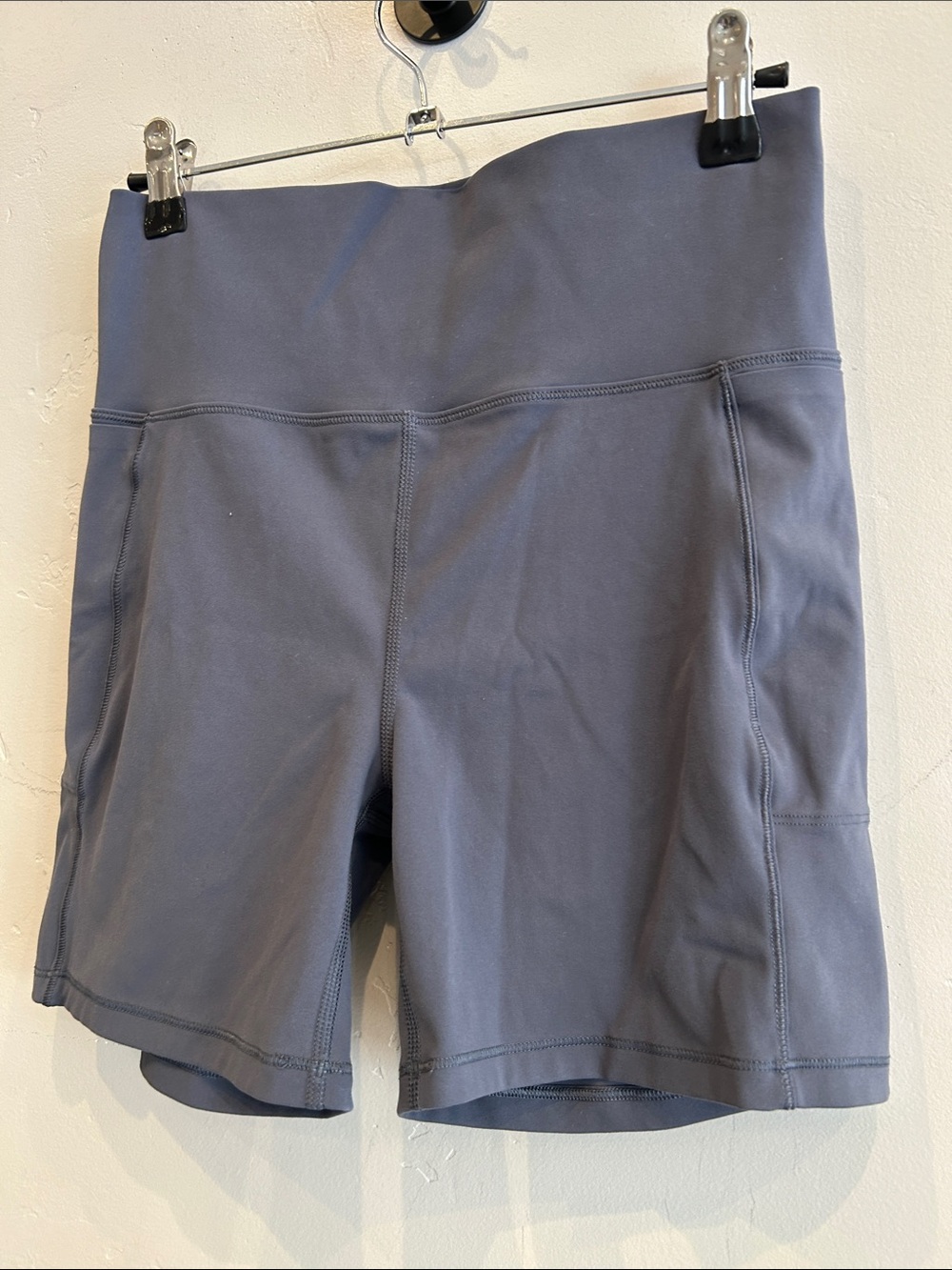 Vuori Studio Pocket Short - Picture 4 of 9
